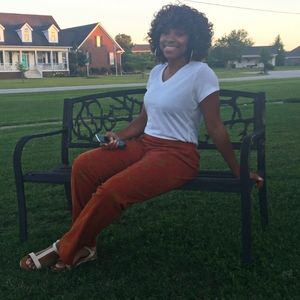 Meet your Posher, Dani